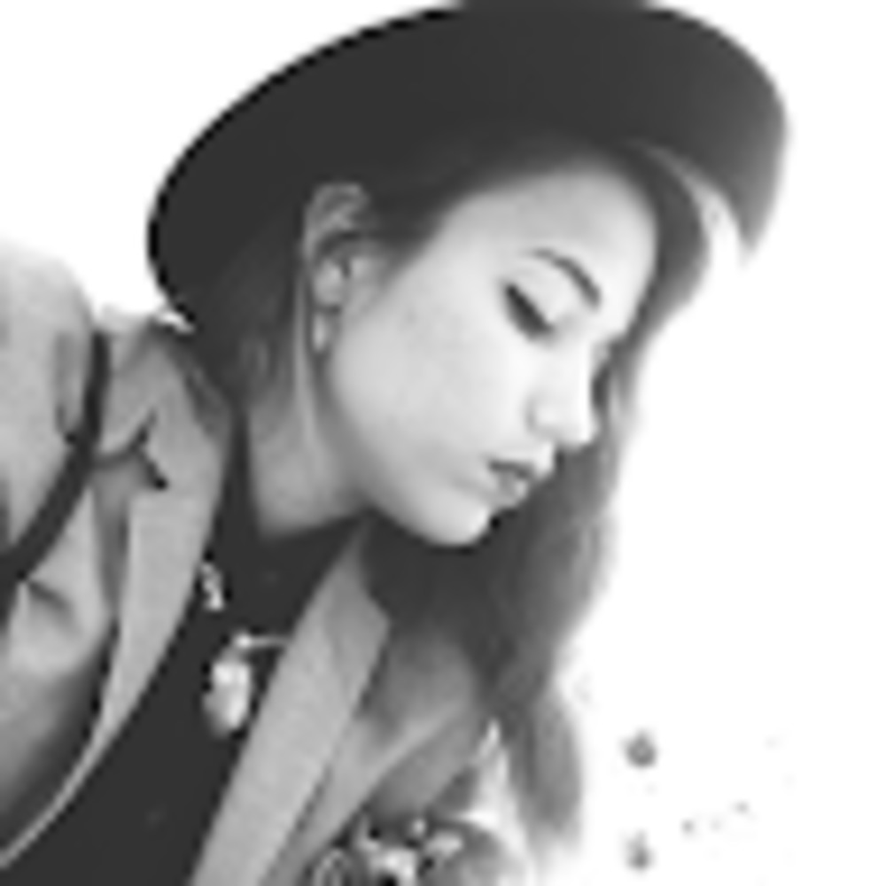 Meet your Posher, Vittoria